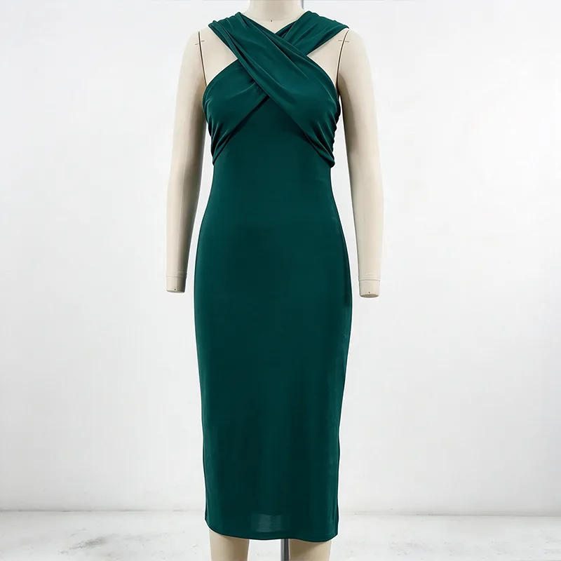 Vestido midi bodycon com decote cruzado e fenda frontal e lateral drapeada